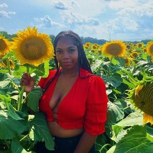 Meet your Posher, Shauna